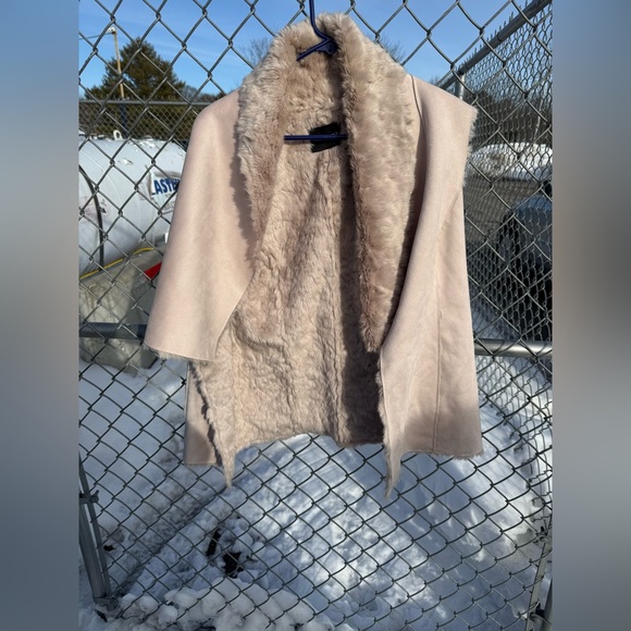 Dolce Cabo Sweaters - Dolce Cabo Light Tan Teddy Jacket